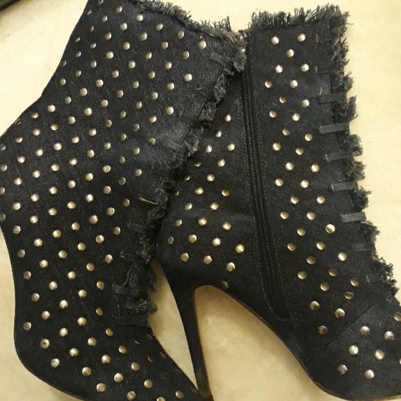 Blue Jean's boots - Picture 3 of 4